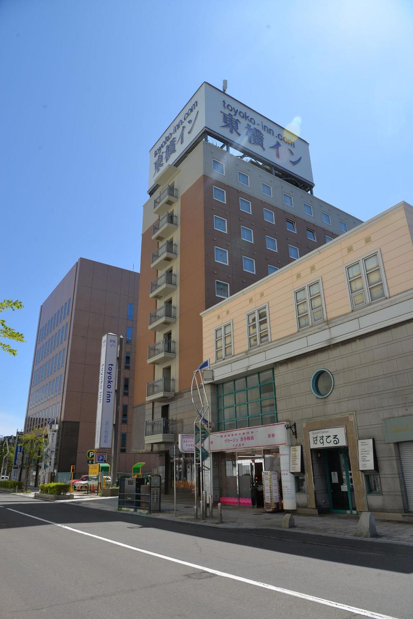 Toyoko Inn Hokkaido Tomakomai Ekimae Exterior foto