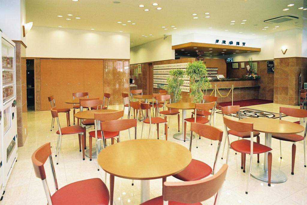 Toyoko Inn Hokkaido Tomakomai Ekimae Exterior foto